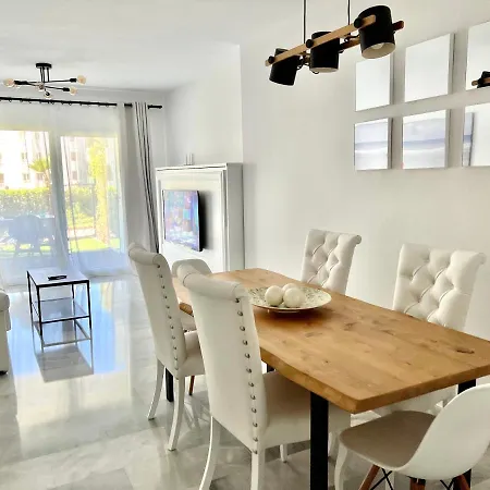 Mi Capricho 2b2 Beachfront Complex-apartment Beachside With Sea Views * Sitio de Calahonda